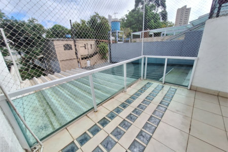 Sobrado à venda com 3 quartos, sendo 1 suíte, em Cupecê, São Paulo, SP