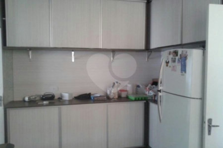 Casa à venda com 3 quartos, sendo 1 suíte, em Jardim Oriental, São Paulo, SP