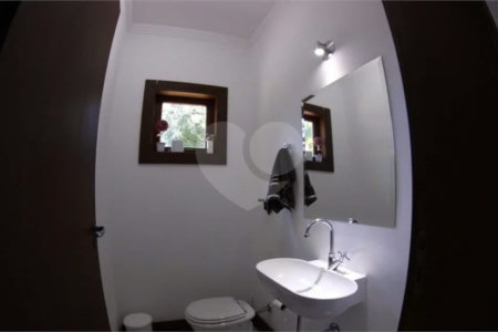 Casa à venda com 4 quartos, sendo 3 suítes, no condomínio Parque dos Manacas, Jundiaí - SP