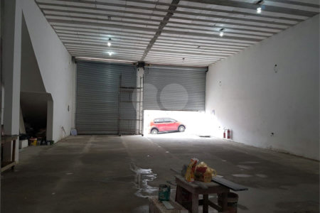 Salão para alugar no Centro, Poá, SP