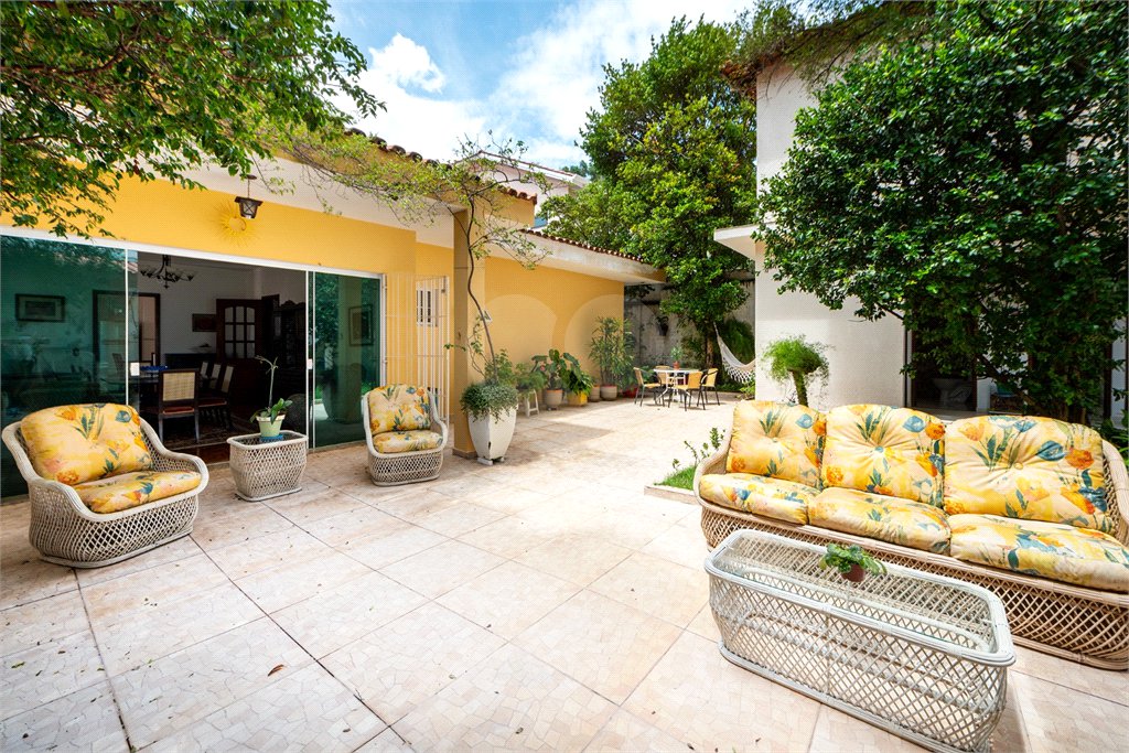 Casa Térrea à venda com 4 quartos, sendo 1 suíte, em Jardim Marajoara, São Paulo, SP