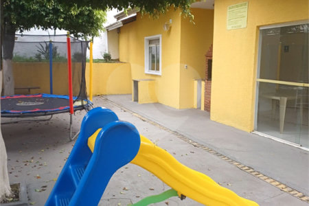 Casa à venda com 3 quartos, sendo 1 suíte,  no condomínio Altos de Poa, Poá - SP