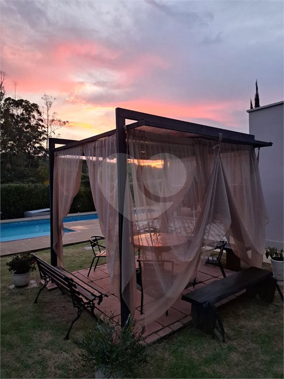 Terreno à venda com 3 quartos, sendo 1 suíte, no condomínio Portal Ouro Verde, Atibaia - SP