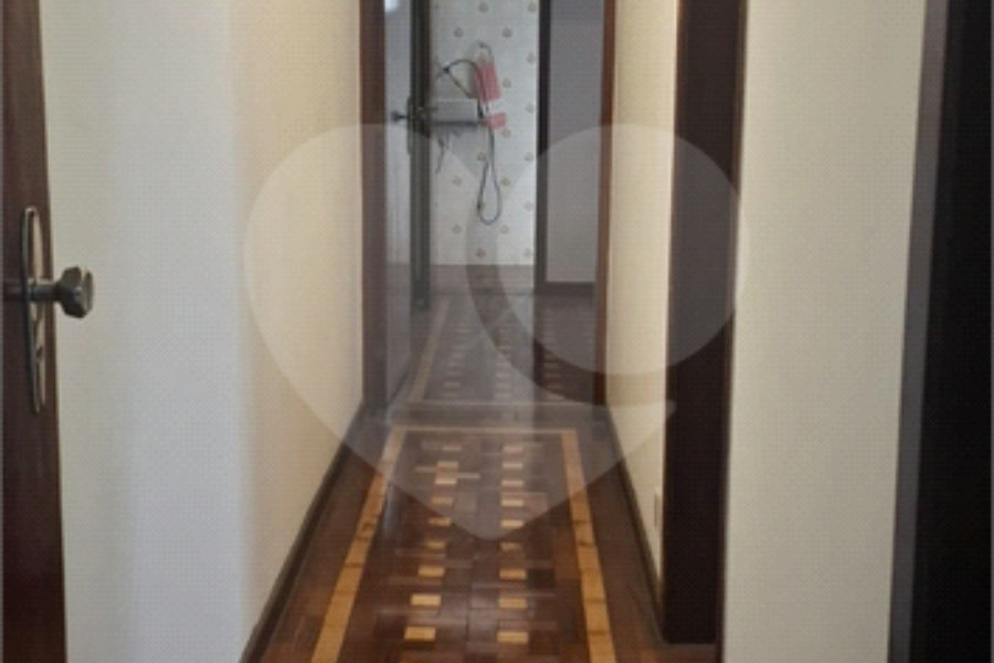 Casa à venda com 4 quartos, sendo 3 suítes, no Brasilândia, São Paulo, SP