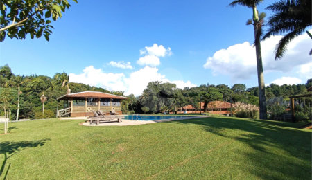 Sítio à venda com 8 suítes em Jardim Vinhas do Sol (mailasqui), São Roque, SP