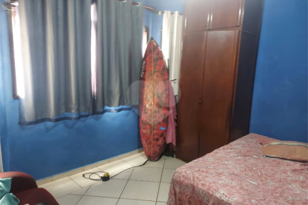 Casa à venda com 4 quartos, sendo 1 suíte, no condomínio River Plate, Rio de Janeiro - RJ