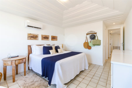 Casa em condomínio à venda com 6 quartos, sendo 5 suítes,  em Praia Rasa, Armação dos Búzios, RJ