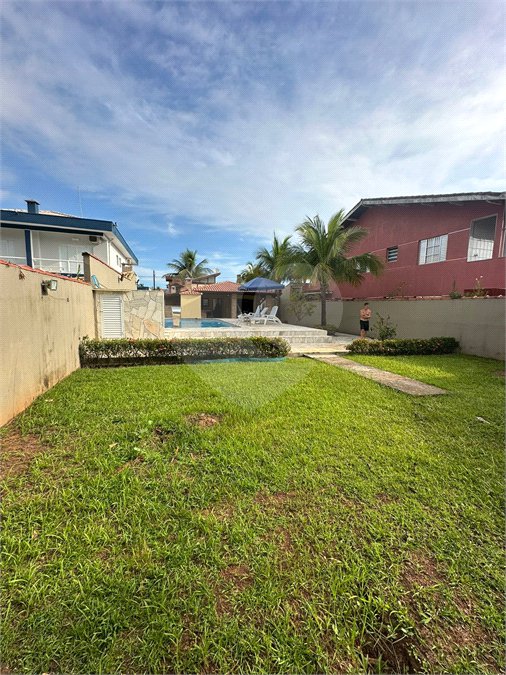 Casa à venda com 3 quartos, sendo 1 suíte,  no condomínio Morada da Praia, Bertioga - SP