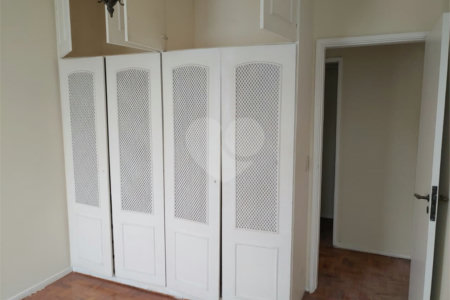 Apartamento à venda com 3 quartos, sendo 1 suíte, em Vila Mariana, São Paulo, SP