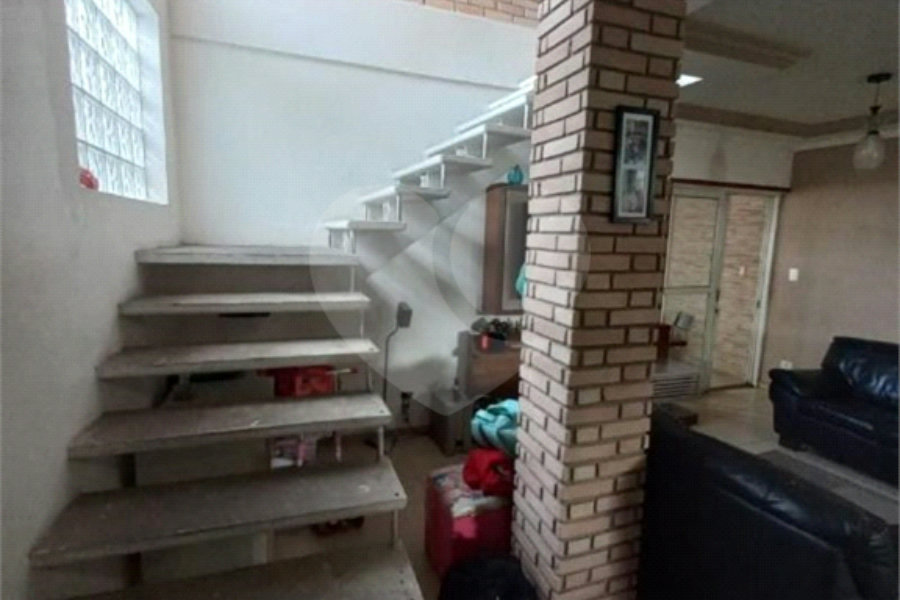 Sobrado à venda com 3 quartos, sendo 2 suítes, em Tremembé, São Paulo, SP
