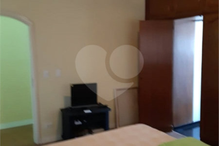 Sobrado à venda com 3 quartos, sendo 2 suítes,  em Vila Paulicéia, São Paulo, SP