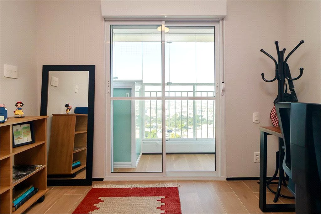 Apartamento à venda com 3 quartos, sendo 1 suíte,  em Santo Amaro, São Paulo, SP
