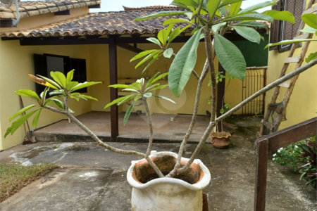 Casa à venda com 4 quartos, sendo 1 suíte, em Praia Rasa, Armação dos Búzios, RJ