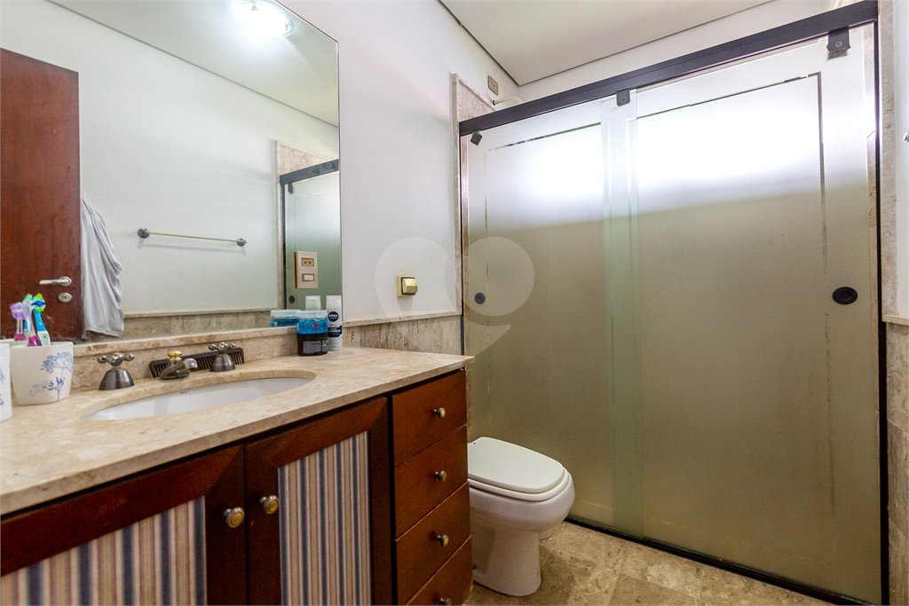 Casa à venda com 4 quartos, sendo 2 suítes, em Brooklin Paulista, São Paulo, SP