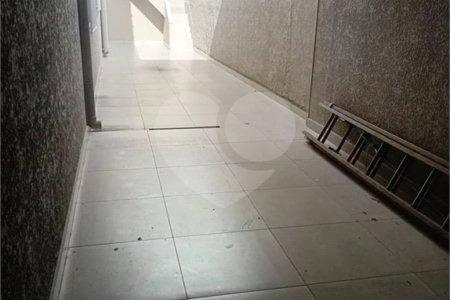 Sobrado à venda com 3 quartos, sendo 2 suítes,  em Vila Homero Thon, Santo André, SP