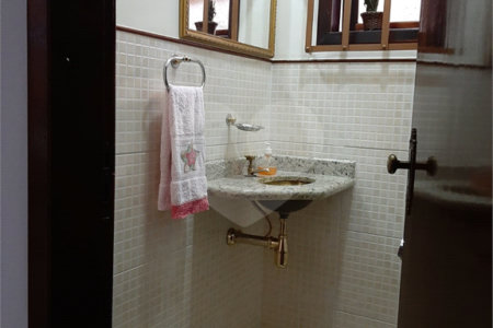 Casa Térrea à venda com 3 quartos, sendo 1 suíte, em Vila Lavínia, Mogi das Cruzes, SP