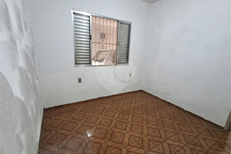 Casa à venda com 4 quartos em Vila dos Minérios, São Paulo, SP
