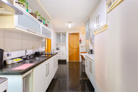 Apartamento à venda com 3 suítes em Alto da Lapa, São Paulo, SP