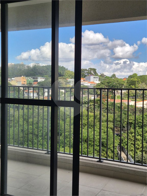 Apartamento à venda com 3 quartos, sendo 1 suíte, em Vila Anastácio, São Paulo, SP