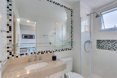 Apartamento à venda com 3 suítes em Santo Amaro, São Paulo, SP
