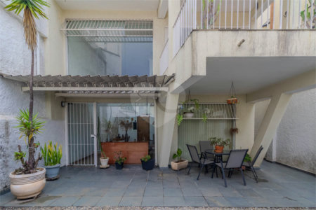 Sobrado à venda com 3 quartos, sendo 1 suíte, em Jardim Vera Cruz, São Paulo, SP