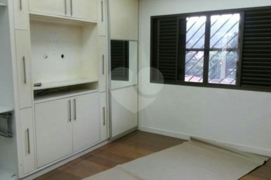 Casa à venda com 4 quartos, sendo 2 suítes, em Tremembé, São Paulo, SP