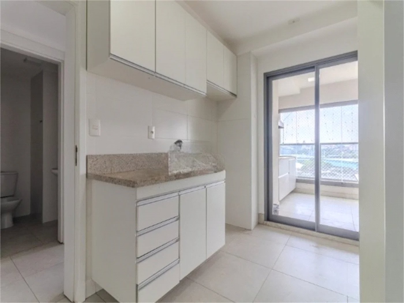 Apartamento à venda com 3 quartos, sendo 1 suíte,  em Vila Leopoldina, São Paulo, SP