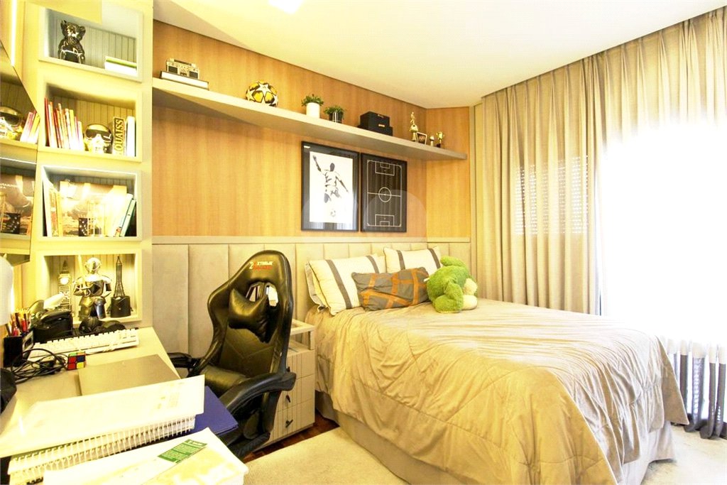 Apartamento à venda com 3 quartos, sendo 1 suíte, em Indianópolis, São Paulo, SP