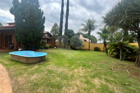 Casa à venda com 3 quartos, sendo 1 suíte, em Parque Santa Marta, São Carlos, SP