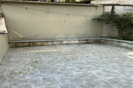 Casa à venda com 8 quartos em Saúde, São Paulo, SP