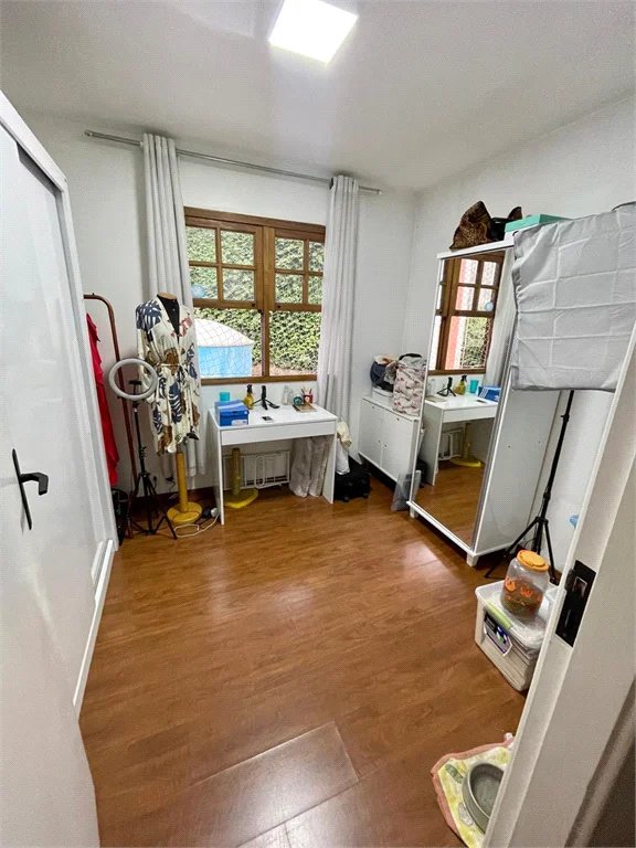 Casa à venda com 3 quartos, sendo 1 suíte, no condomínio Vila Nova de Mafra, São Paulo - SP