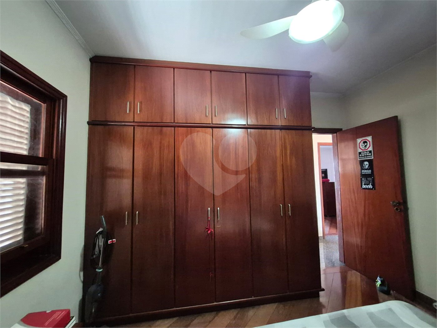 Casa à venda com 3 quartos, sendo 1 suíte, em Parque São Domingos, São Paulo, SP