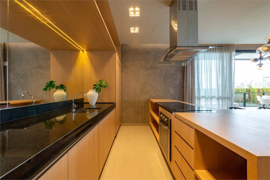 Apartamento à venda ou para alugar com 1 suíte em Pinheiros, São Paulo, SP