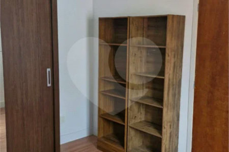 Casa à venda com 2 quartos, sendo 1 suíte, no condomínio A.m.costa, São Paulo - SP