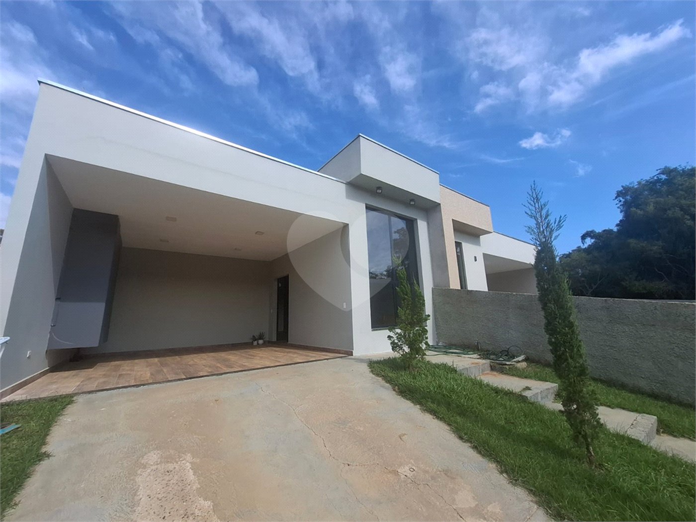 Casa à venda com 3 quartos, sendo 1 suíte, em Estância Comandante Barros, Jarinu, SP