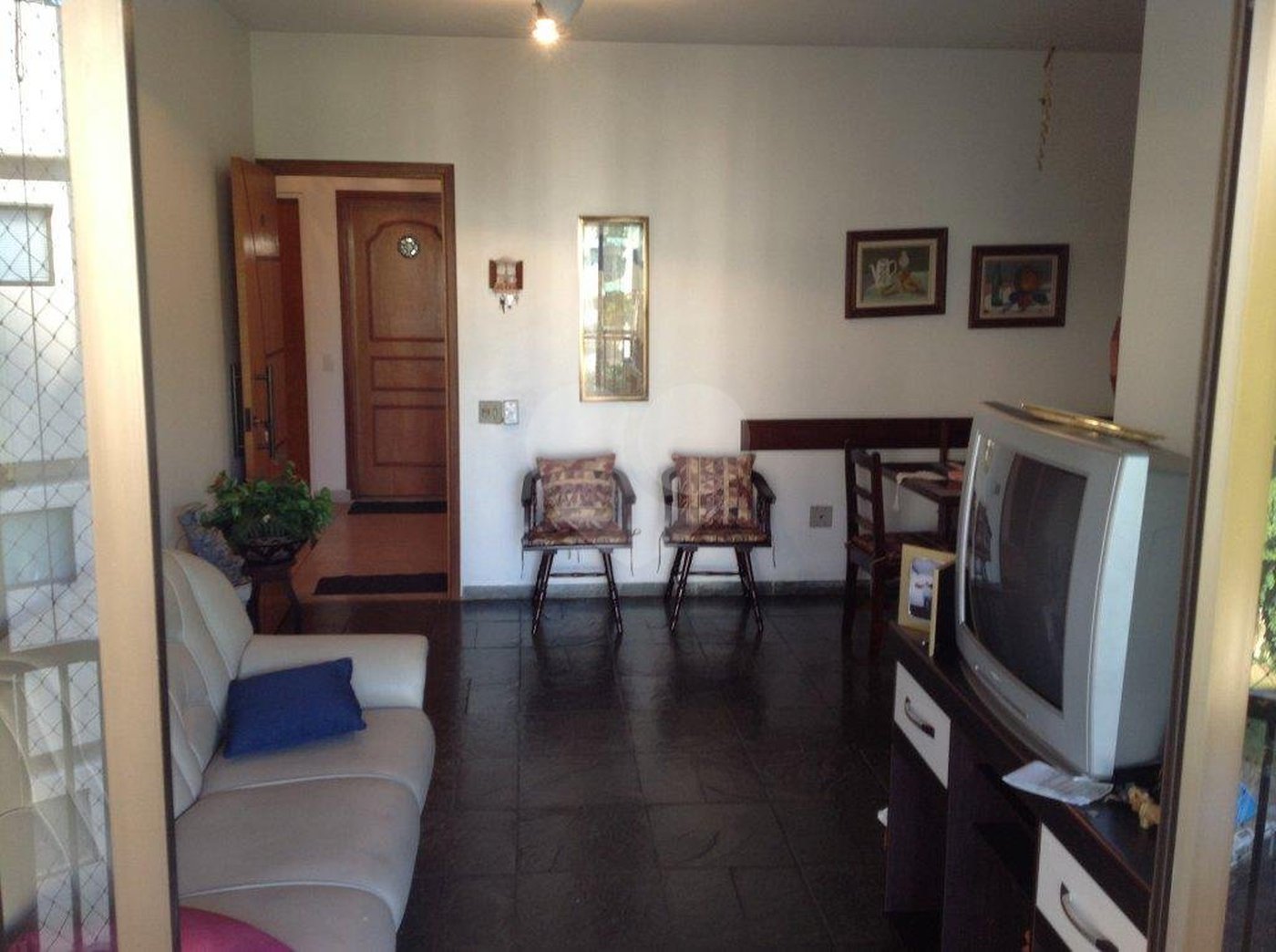 Apartamento à venda com 2 quartos, sendo 1 suíte, em Vila Luis Antônio, Guarujá, SP