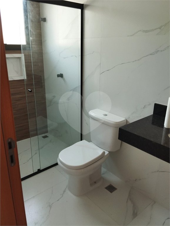 Casa à venda com 3 quartos, sendo 2 suítes, em Cachoeirinha, Bom Jesus dos Perdões, SP