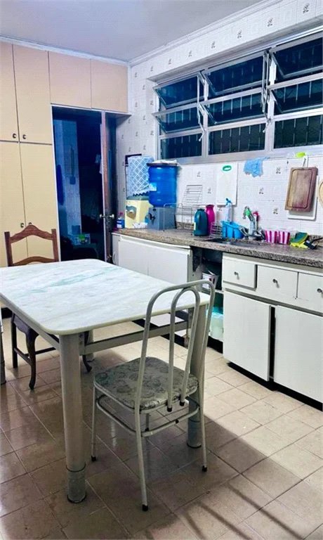 Sobrado à venda ou para alugar com 4 quartos, sendo 1 suíte, em Brooklin Paulista, São Paulo, SP
