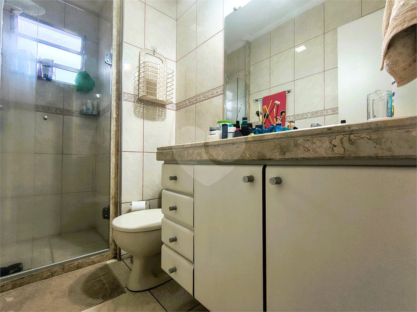 Casa à venda com 3 quartos, sendo 1 suíte, no condomínio Vila Panamericana, São Paulo - SP