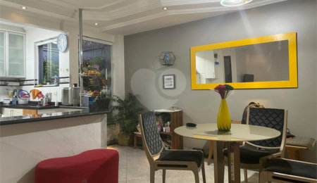 Casa à venda com 3 quartos, sendo 1 suíte,  no condomínio Residencial Via Veneto, São Paulo - SP