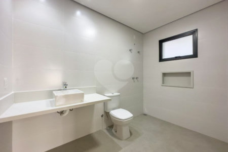 Casa à venda com 4 quartos, sendo 3 suítes, no condomínio Estância Marambaia, Vinhedo - SP
