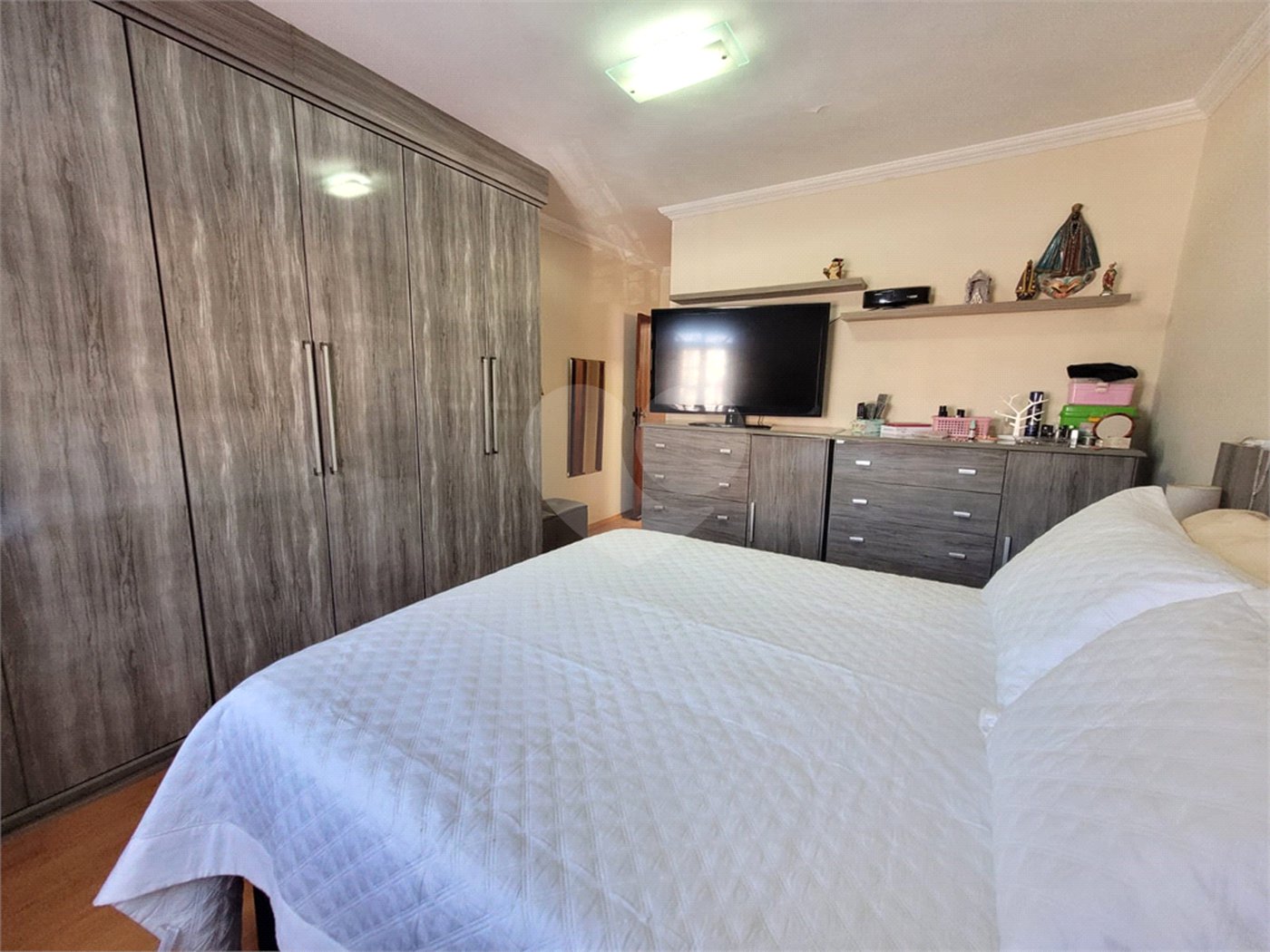 Sobrado à venda com 3 quartos, sendo 1 suíte, em Campo Grande, São Paulo, SP