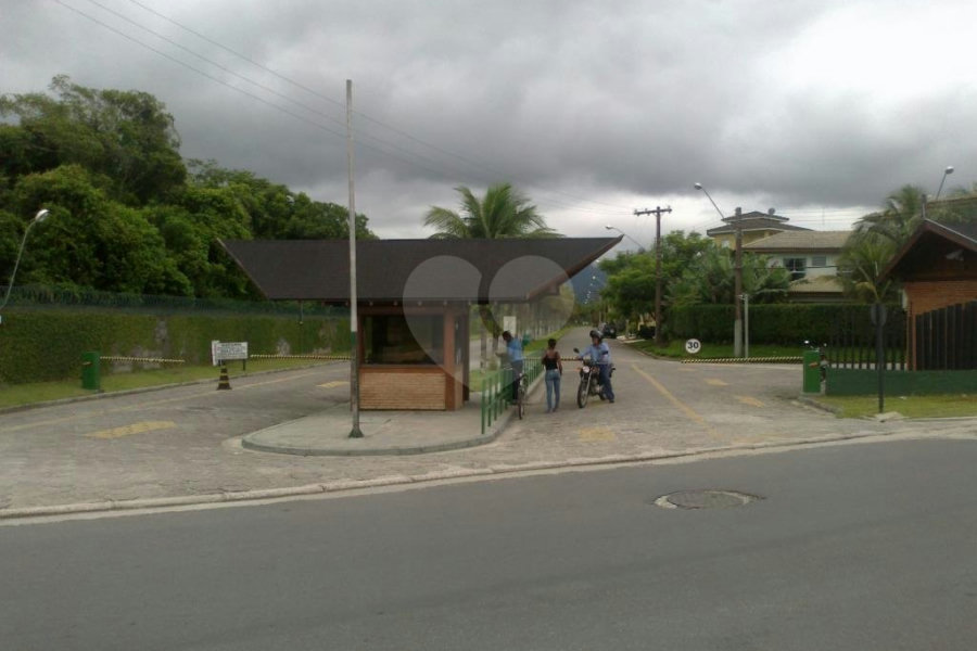 Sobrado à venda com 5 suítes em Enseada, Bertioga, SP