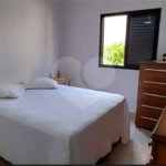 Casa à venda com 3 quartos, sendo 2 suítes, no condomínio Residencial Marchant Buarque, Atibaia - SP