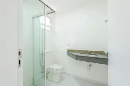 Apartamento à venda com 3 suítes em Real Parque, São Paulo, SP