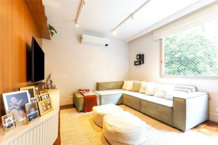 Apartamento à venda com 3 quartos, sendo 1 suíte,  em Pinheiros, São Paulo, SP
