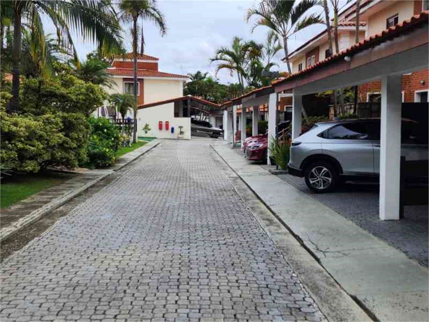 Casa à venda ou para alugar com 4 quartos, sendo 1 suíte,  em Tremembé, São Paulo, SP
