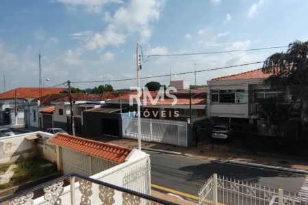 Casa à venda com 4 quartos, sendo 2 suítes,  no Centro, Itu, SP