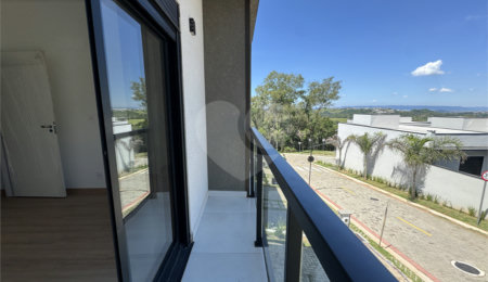 Casa à venda ou para alugar com 3 suítes no condomínio Mont Blanc Village, Vinhedo - SP