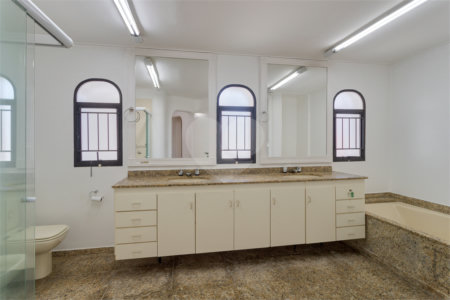 Apartamento à venda ou para alugar com 4 suítes em Alto da Boa Vista, São Paulo, SP